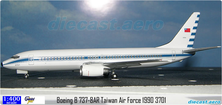 Boeing B 737-8AR Taiwan Air Force 1990 3701
