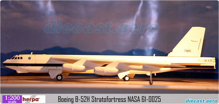 Boeing B-52H Stratofortress NASA 61-0025