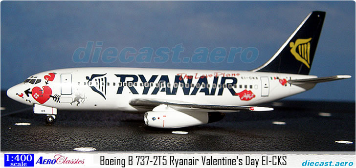 Boeing B 737-2T5 Ryanair Valentine's Day EI-CKS